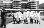 Visita de los mdicos para supervisar la construccin del Hospital Universitario de Caracas